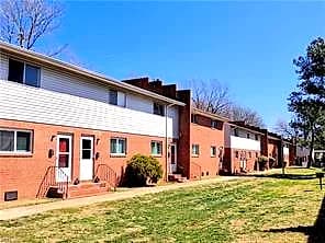 1625 W Pembroke AVE #15, HAMPTON VA 23661 - Main photo