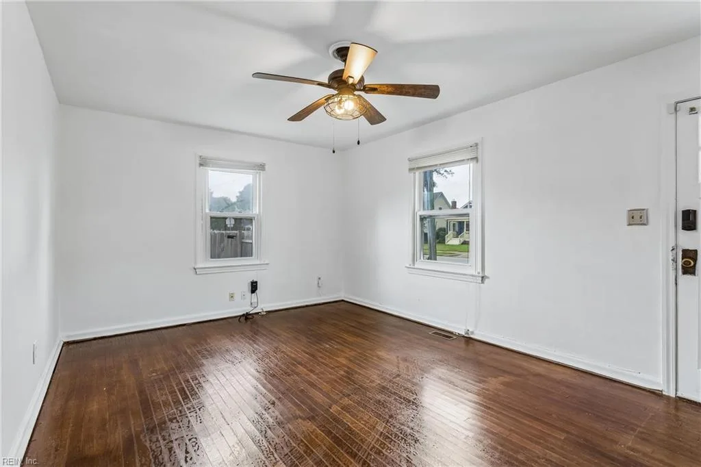 3308 Matoaka RD, HAMPTON VA 23661 thumb 7