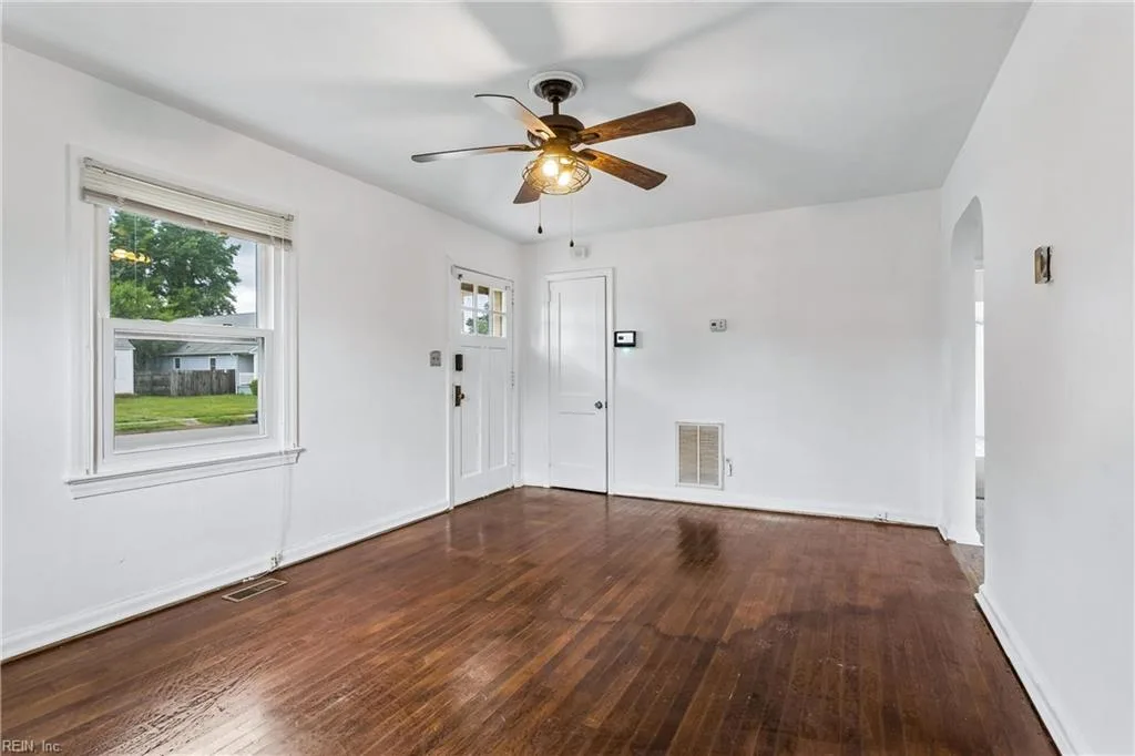 3308 Matoaka RD, HAMPTON VA 23661 thumb 8