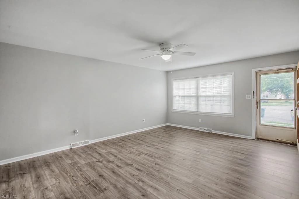 5000 Hillsboro CT, HAMPTON VA 23605 thumb 6