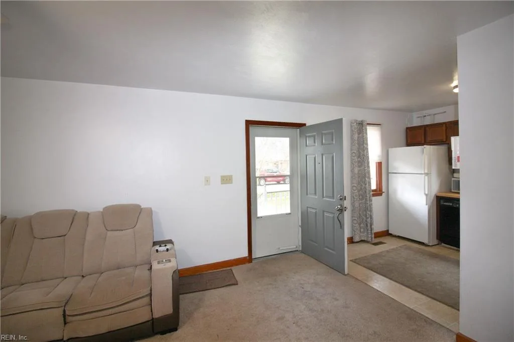 121 Broad ST, PORTSMOUTH VA 23707 thumb 9
