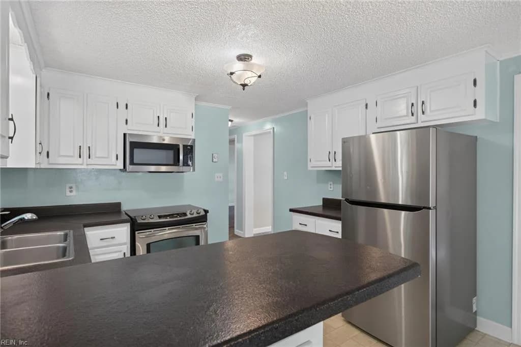105 Cavalier DR, YORKTOWN VA 23692 thumb 7