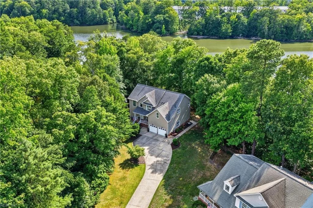 101 View Pointe DR, NEWPORT NEWS VA 23603 - Photo 2