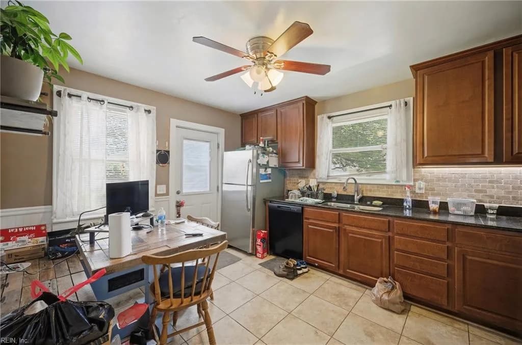 2204 Battery Park RD, CHESAPEAKE VA 23323 thumb 11