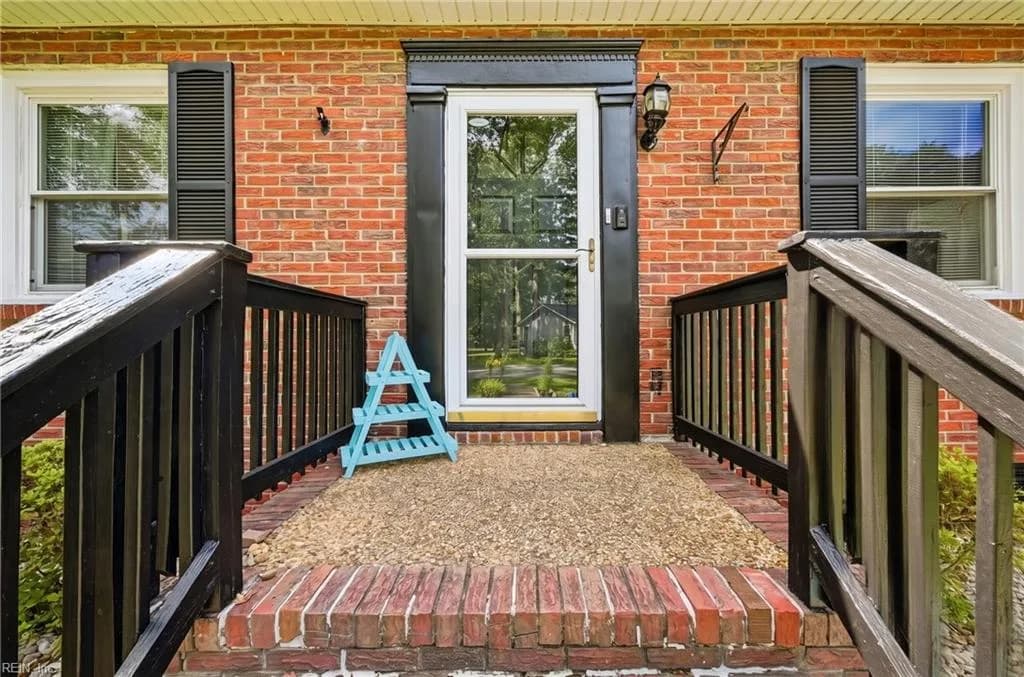 2204 Battery Park RD, CHESAPEAKE VA 23323 thumb 6