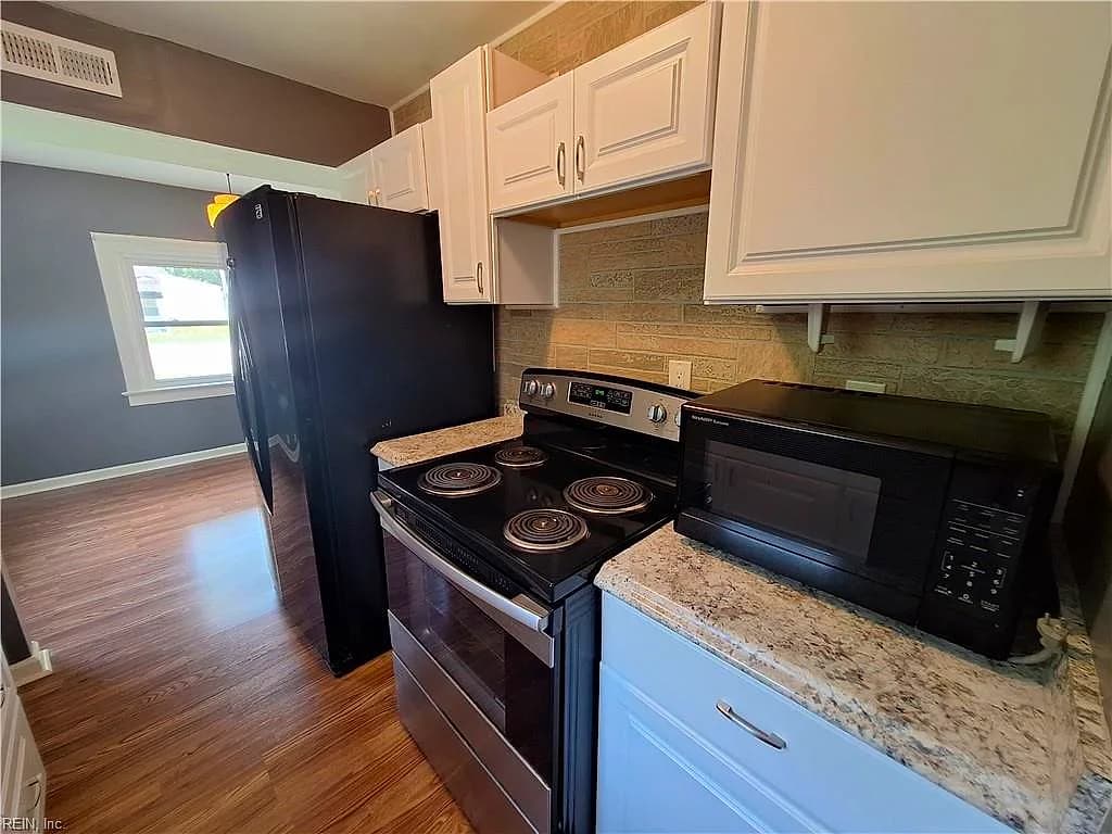 3 S Stuart RD, NEWPORT NEWS VA 23605 thumb 7