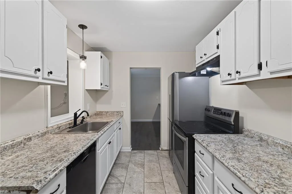 1049 E Little Back River RD, HAMPTON VA 23669 thumb 11