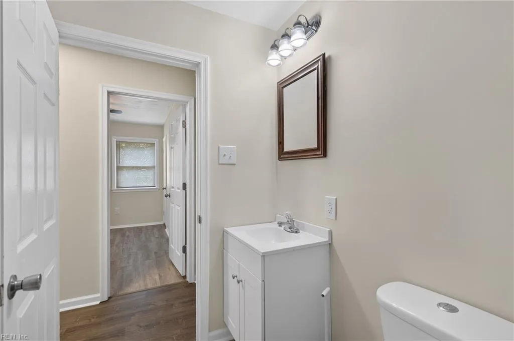 1049 E Little Back River RD, HAMPTON VA 23669 thumb 10