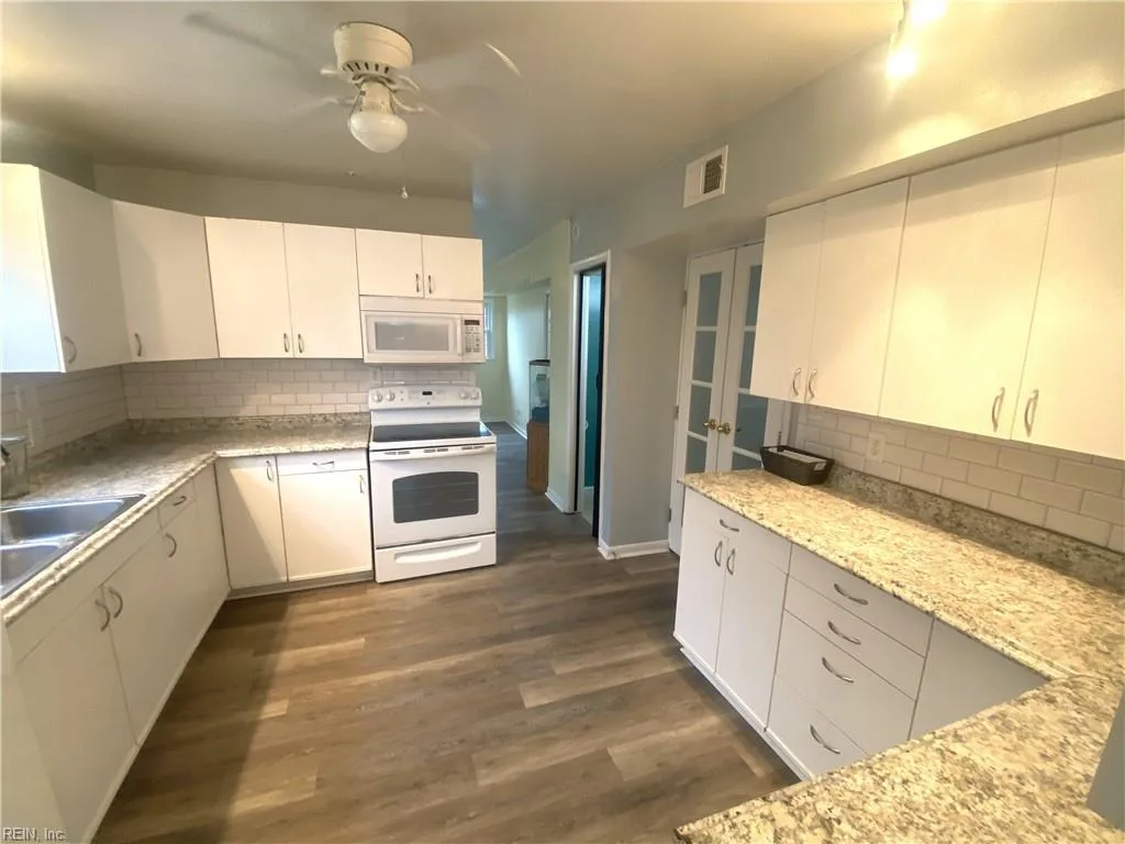 8225 Tabor CT, NORFOLK VA 23518 thumb 7