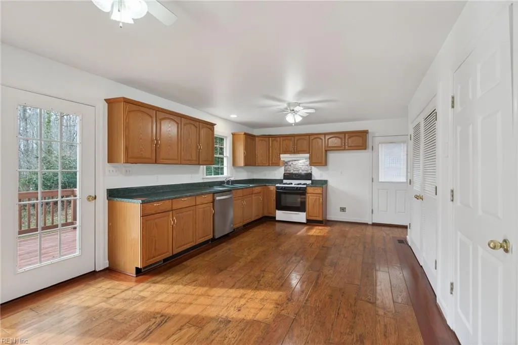 7641 Beechwood DR, LANEXA VA 23089 thumb 11