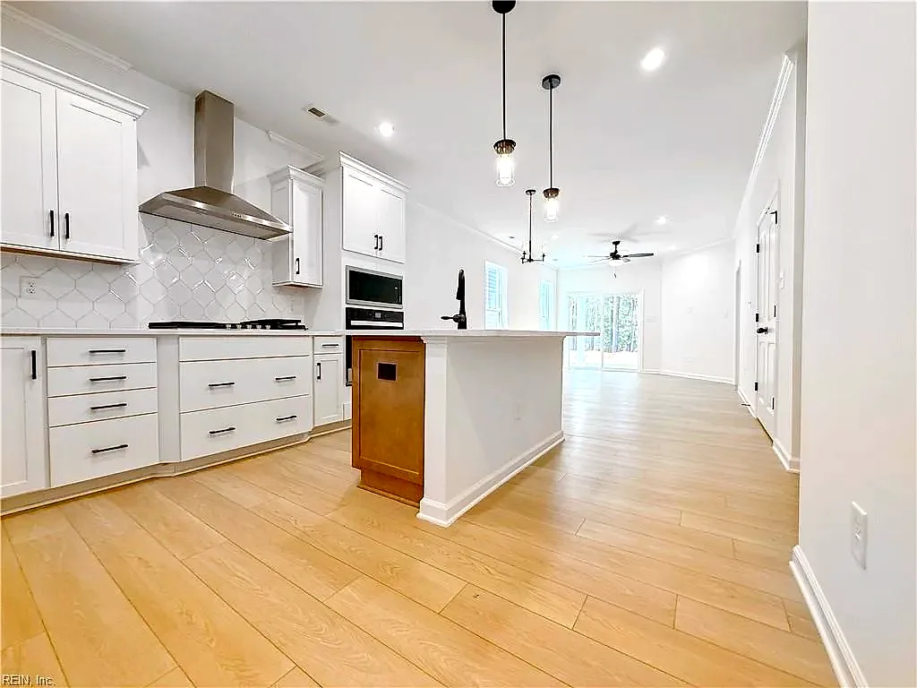 1531 Waltham LN, NEWPORT NEWS VA 23608 - Photo 4