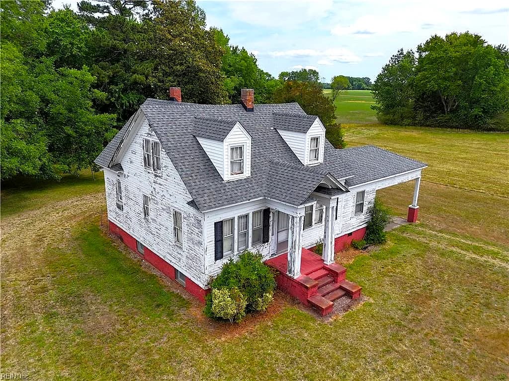 373 Colonial TRL, SURRY VA 23883 - Main photo