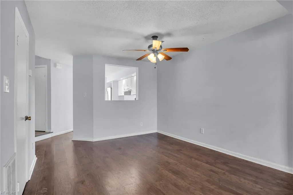 71 Waters Edge CIR, HAMPTON VA 23669 thumb 8