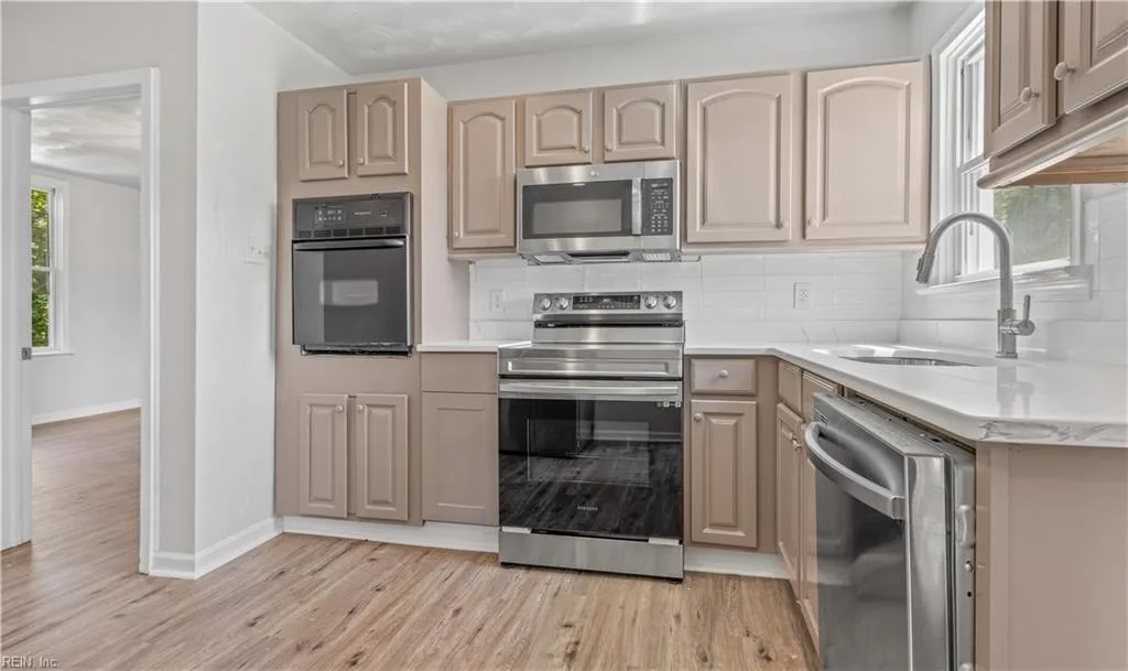 273 Elm AVE, PORTSMOUTH VA 23704 thumb 8