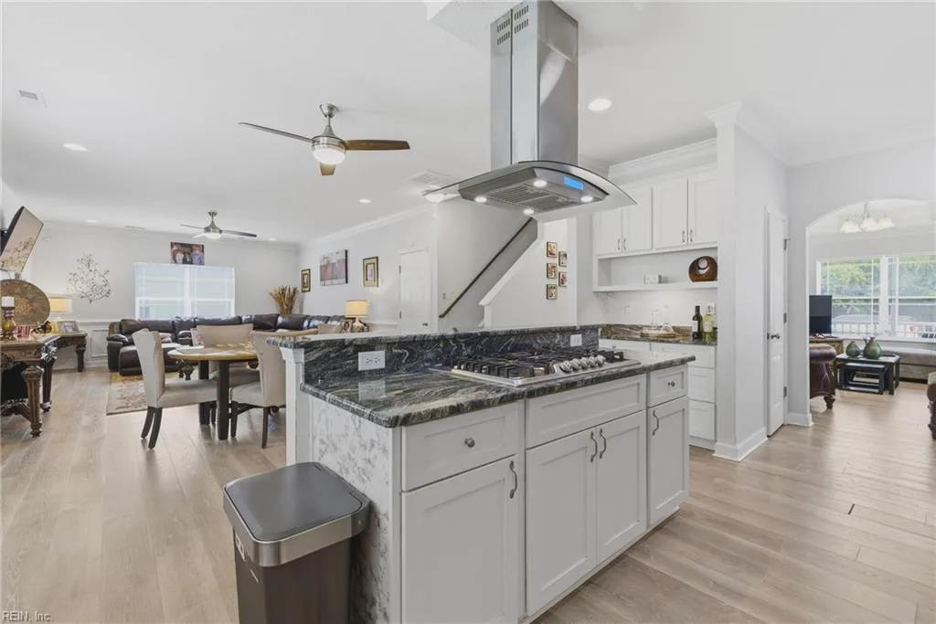 656 Vaughan AVE, HAMPTON VA 23661 thumb 11