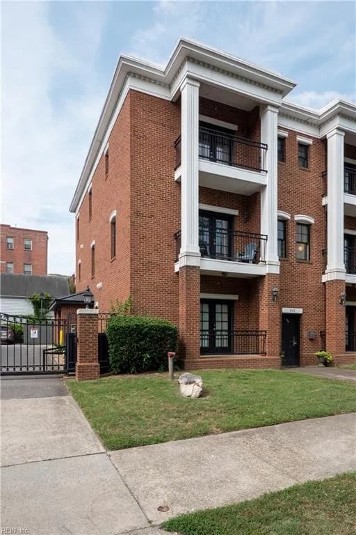805 Westover AVE #A, NORFOLK VA 23507 - Photo 2