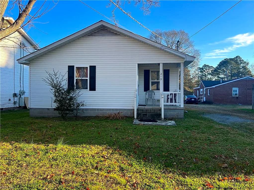 219 Cobb ST, FRANKLIN VA 23851 - Photo 3