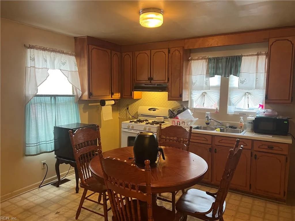 219 Cobb ST, FRANKLIN VA 23851 thumb 7