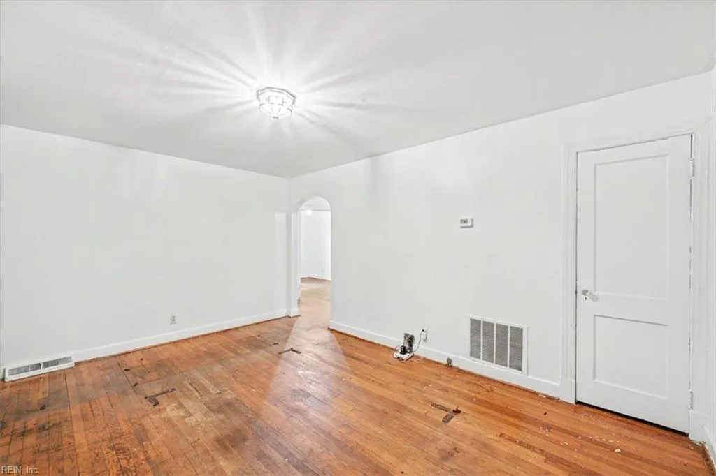 3466 Chapel DR, RICHMOND VA 23224 thumb 8