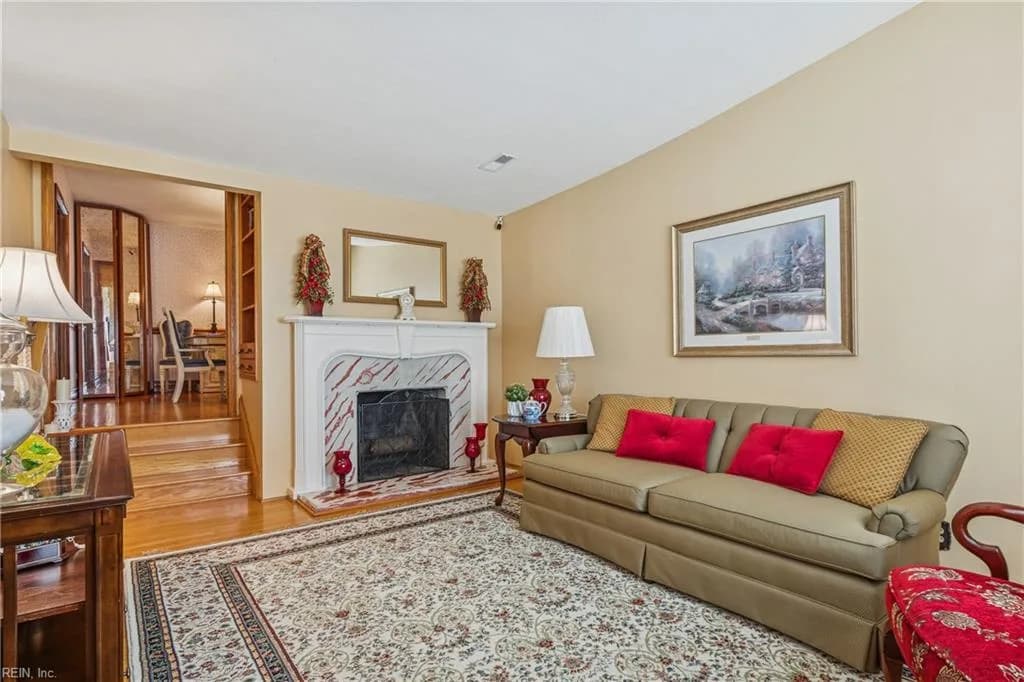 702 Kings View CT, HAMPTON VA 23669 thumb 8