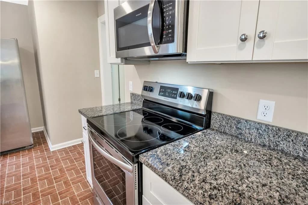 113 Glovers CT, CHESAPEAKE VA 23322 thumb 12
