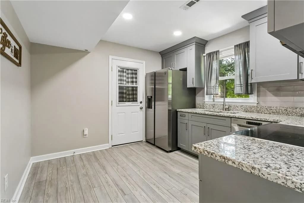 501 Berkshire TER, HAMPTON VA 23666 thumb 11