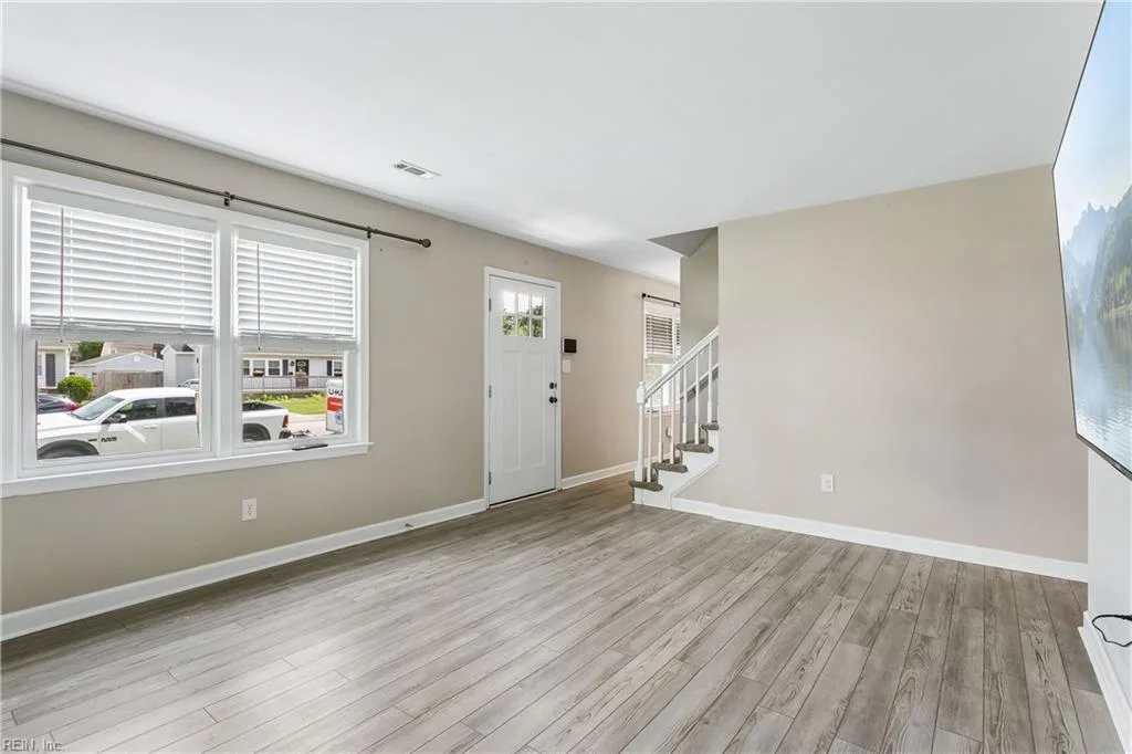 501 Berkshire TER, HAMPTON VA 23666 thumb 6