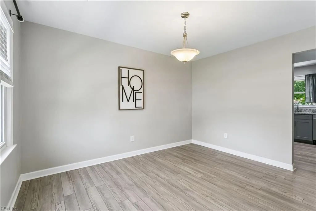 501 Berkshire TER, HAMPTON VA 23666 thumb 8