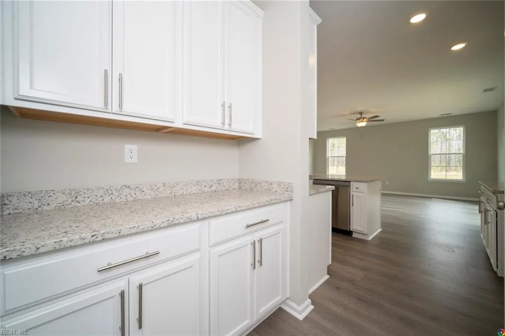 2205 Hampton RD, CHESAPEAKE VA 23321 thumb 12