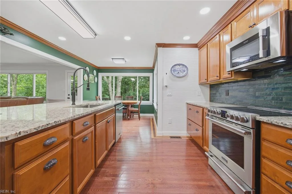 611 Bartell DR, CHESAPEAKE VA 23322 thumb 12