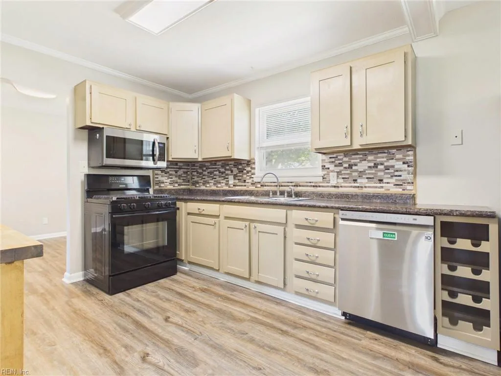 3033 Pewter RD, VIRGINIABEACH VA 23452 thumb 8