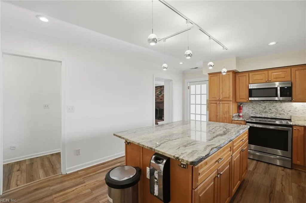 801 Fontaine AVE, NORFOLK VA 23502 thumb 10