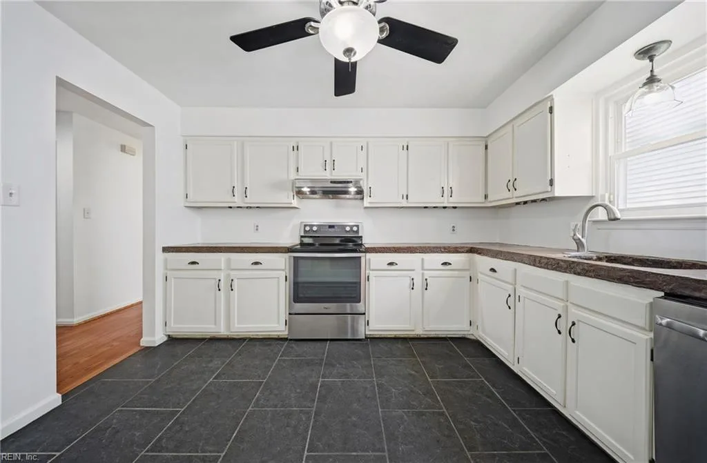 2141 Bloomsbury LN, VIRGINIABEACH VA 23454 thumb 9