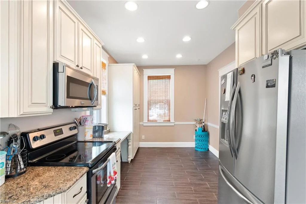 1601 Ashland AVE, NORFOLK VA 23509 thumb 11