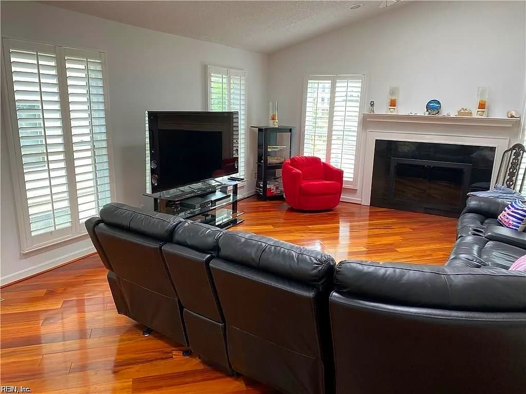 120 50th ST, VIRGINIA BEACH VA 23451 - Photo 4