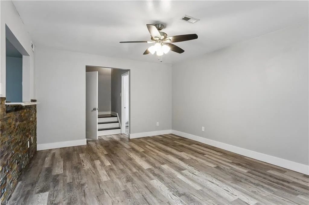 1432 Granada CT, NEWPORTNEWS VA 23608 thumb 7