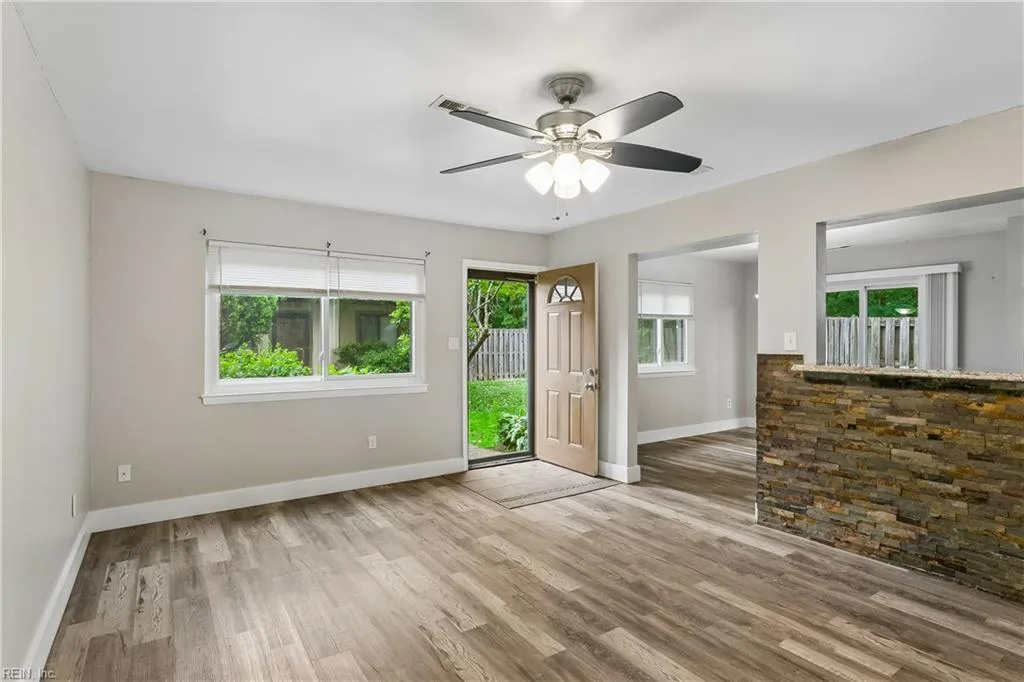 1432 Granada CT, NEWPORTNEWS VA 23608 thumb 8