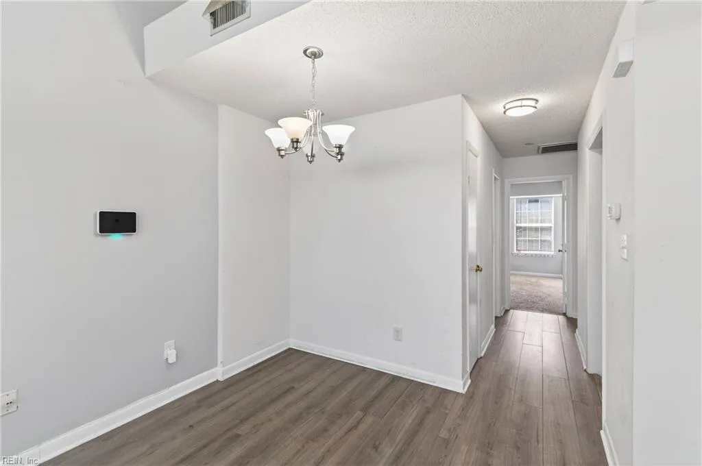 4 Chinaberry PL, HAMPTON VA 23666 thumb 6