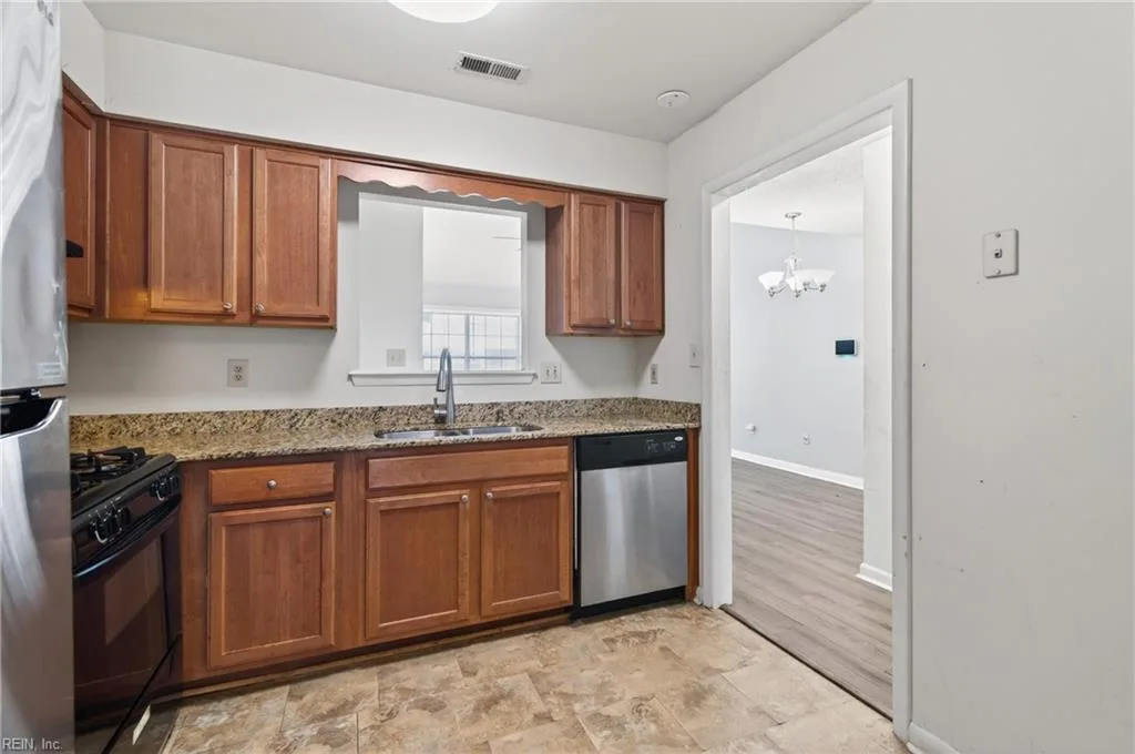 4 Chinaberry PL, HAMPTON VA 23666 thumb 9