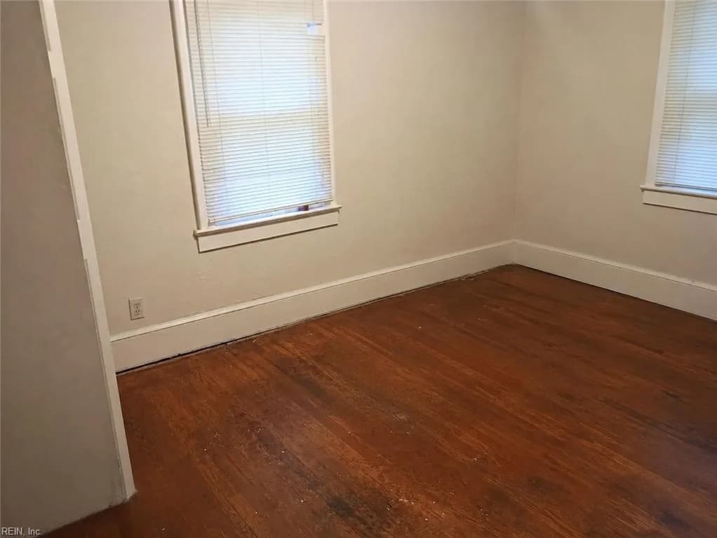 3714 Pamlico CIR, NORFOLK VA 23513 thumb 11