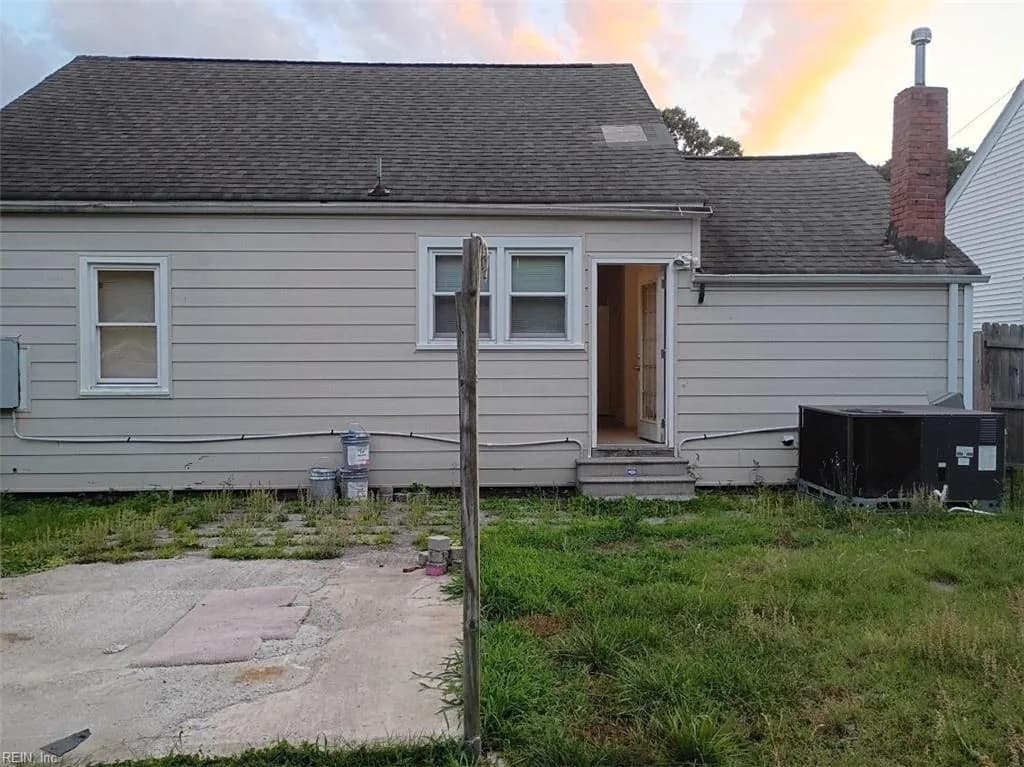 3714 Pamlico CIR, NORFOLK VA 23513 - Photo 5