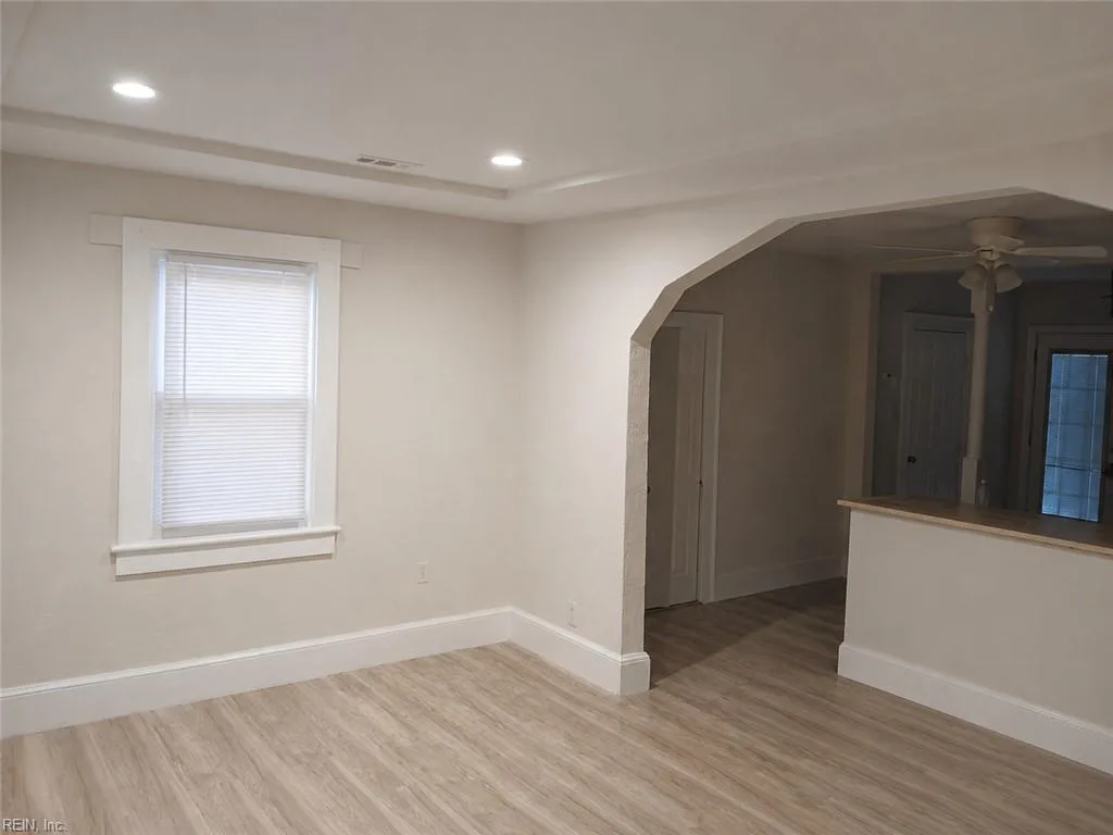3714 Pamlico CIR, NORFOLK VA 23513 thumb 8