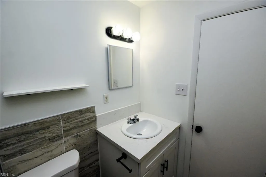 437 Barberton DR, VIRGINIABEACH VA 23451 thumb 8