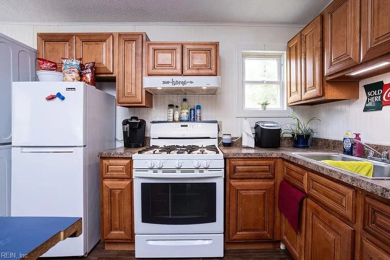 4310 Cromwell AVE, CHESAPEAKE VA 23325 thumb 9