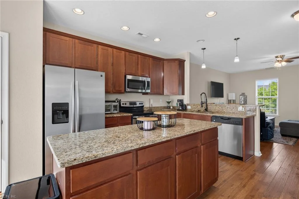 225 Feldspar ST, VIRGINIABEACH VA 23462 thumb 8