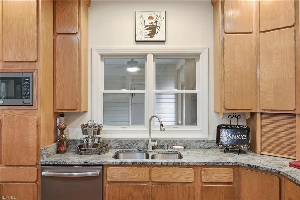 13265 Coulbourn RD, SALUDA VA 23149 thumb 11