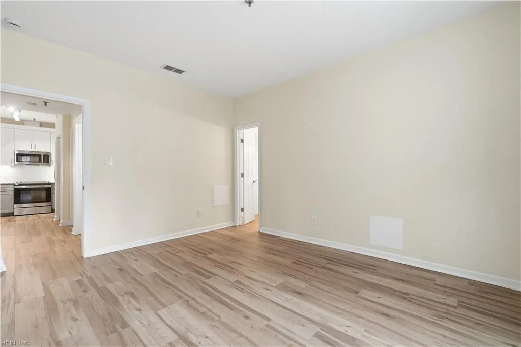 230 College PL ##215, NORFOLK VA 23510 thumb 9