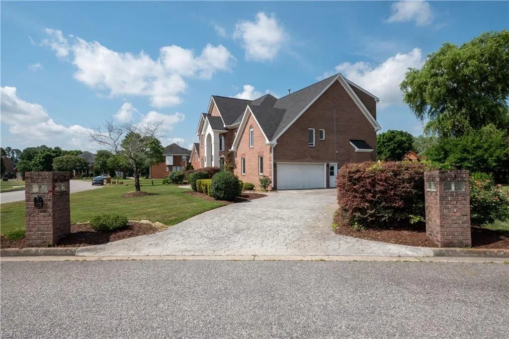 1905 Lancing Crest LN, CHESAPEAKE VA 23323 - Photo 5