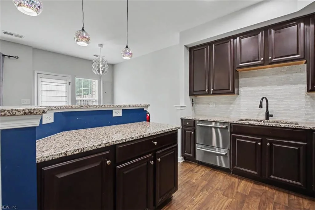 113 Hale CIR, YORKTOWN VA 23690 thumb 7