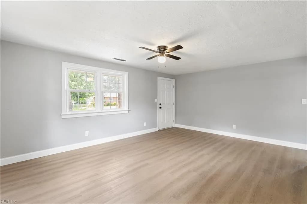 1522 Walnut AVE, CHESAPEAKE VA 23325 thumb 9